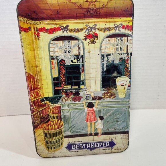 Vintage Destrooper Belgium Biscuit Tin With Charming Bakery Scene Artwork  16 Oz - Picture 4 of 14